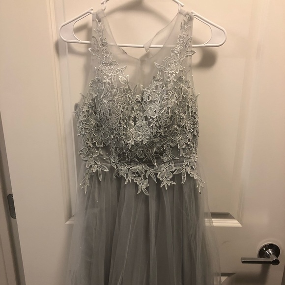 Bridal Dress - Picture 2 of 4